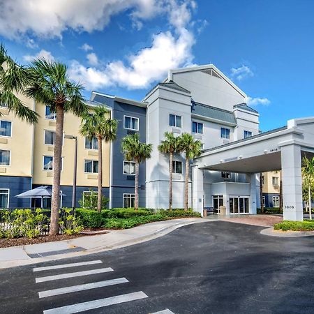 Fairfield Inn And Suites By Marriott Naples Golden Gate Exterior photo
