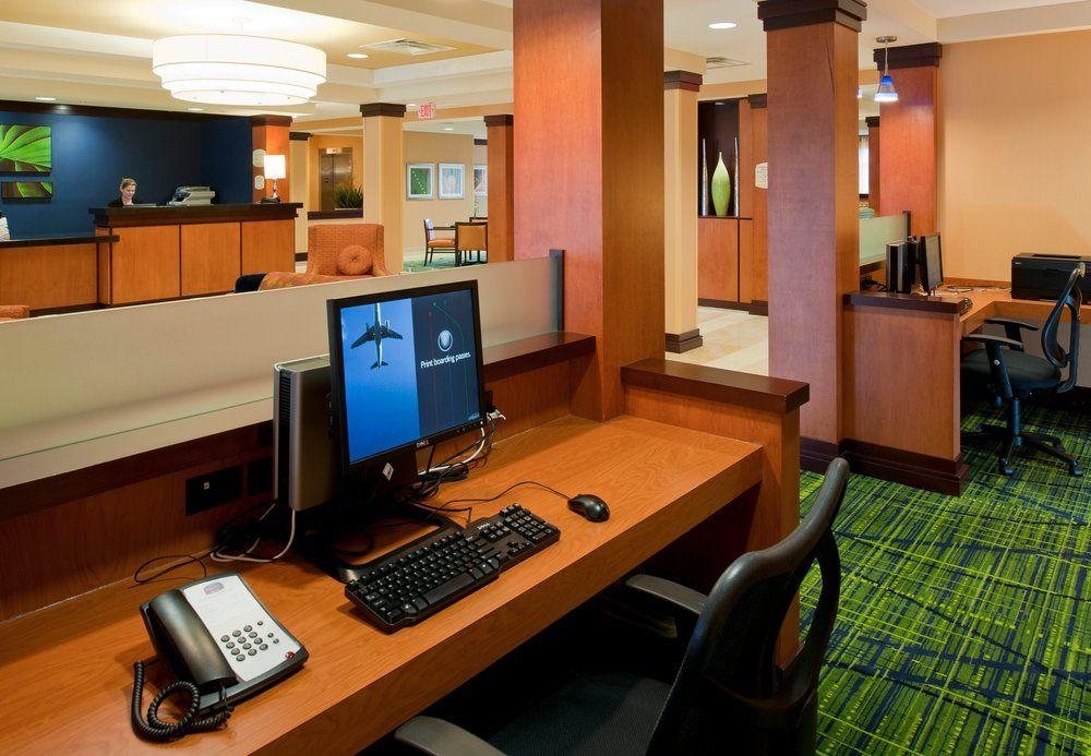 Fairfield Inn And Suites By Marriott Naples Golden Gate Exterior photo