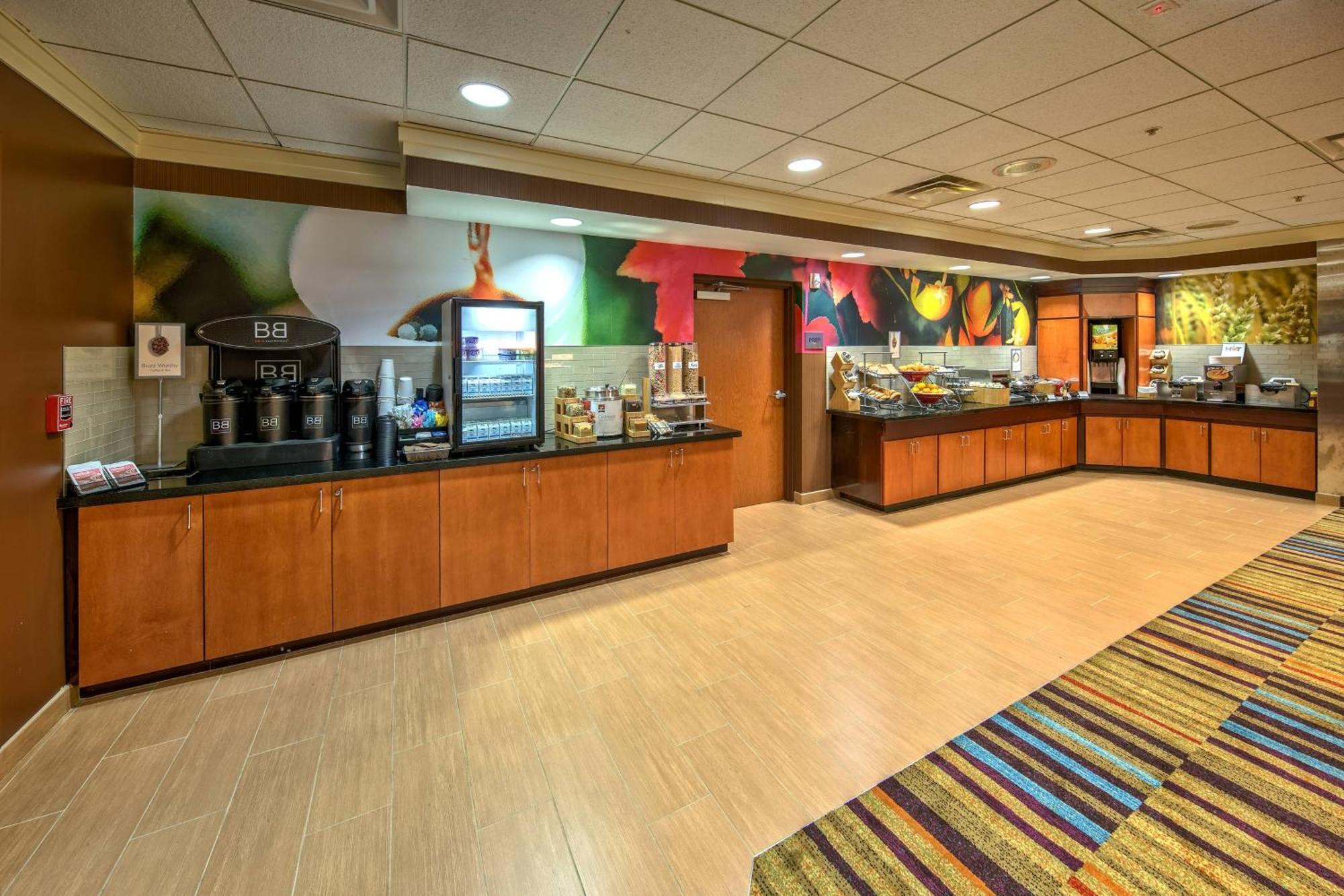 Fairfield Inn And Suites By Marriott Naples Golden Gate Exterior photo