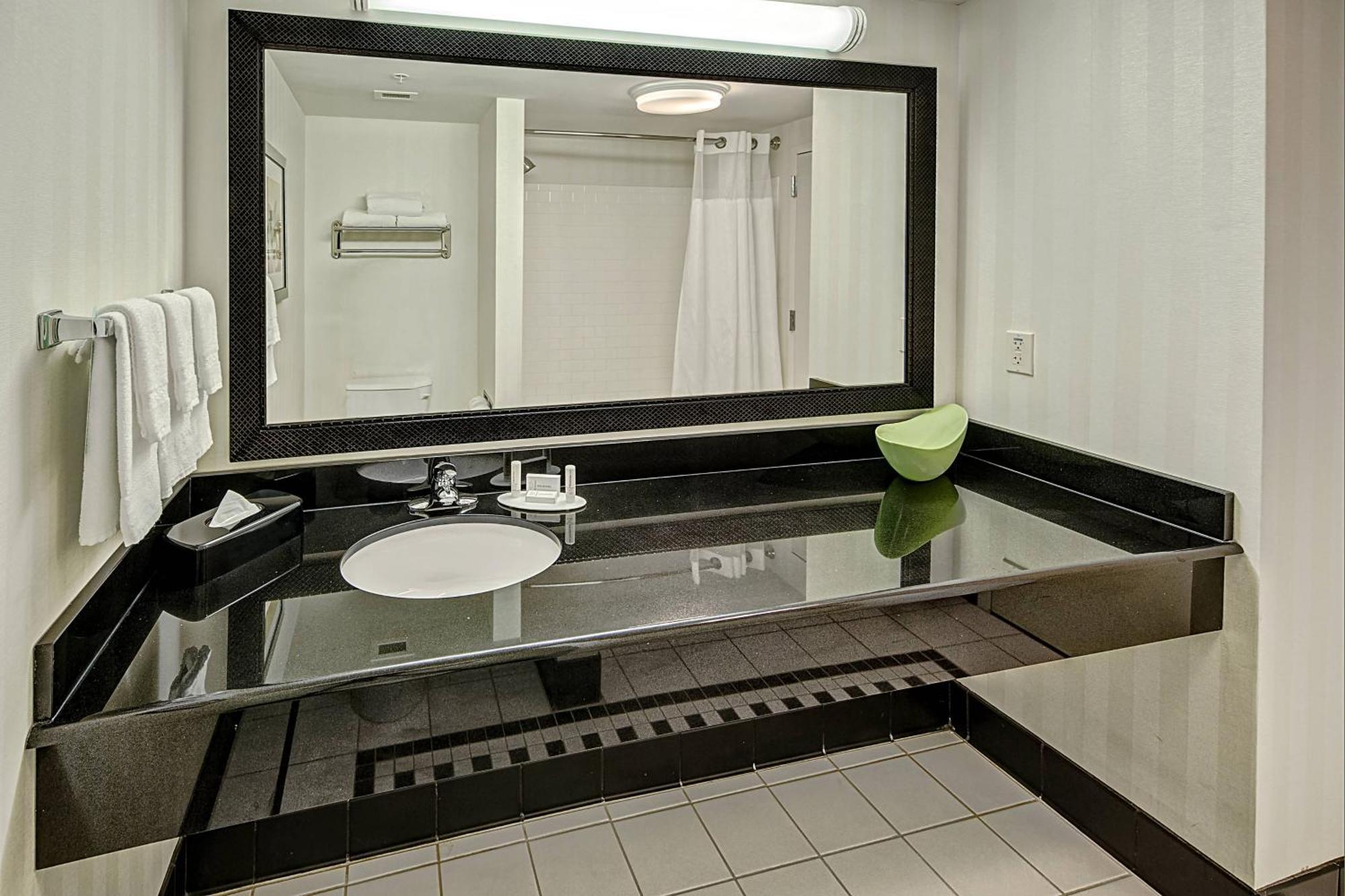 Fairfield Inn And Suites By Marriott Naples Golden Gate Exterior photo