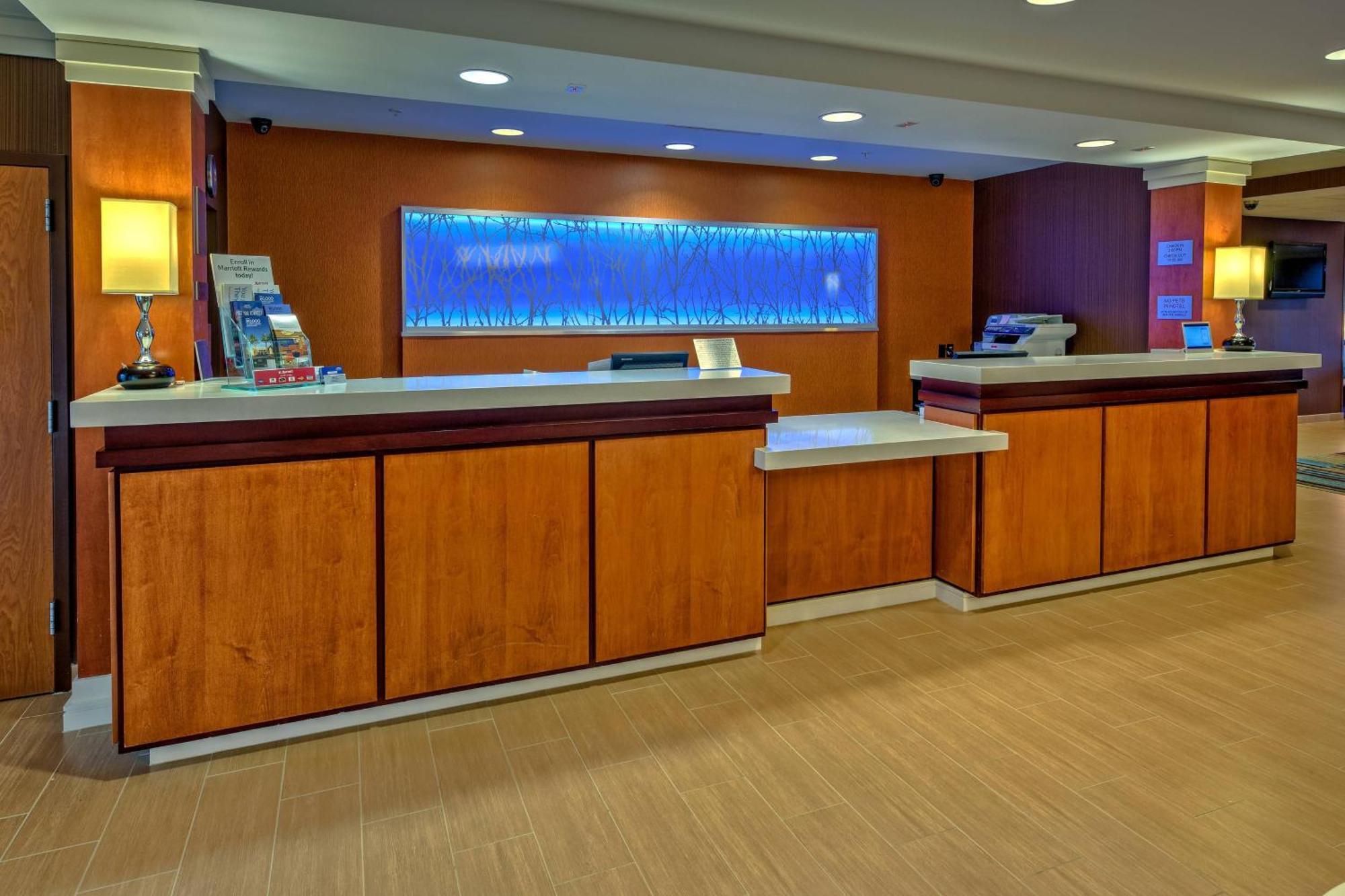 Fairfield Inn And Suites By Marriott Naples Golden Gate Exterior photo