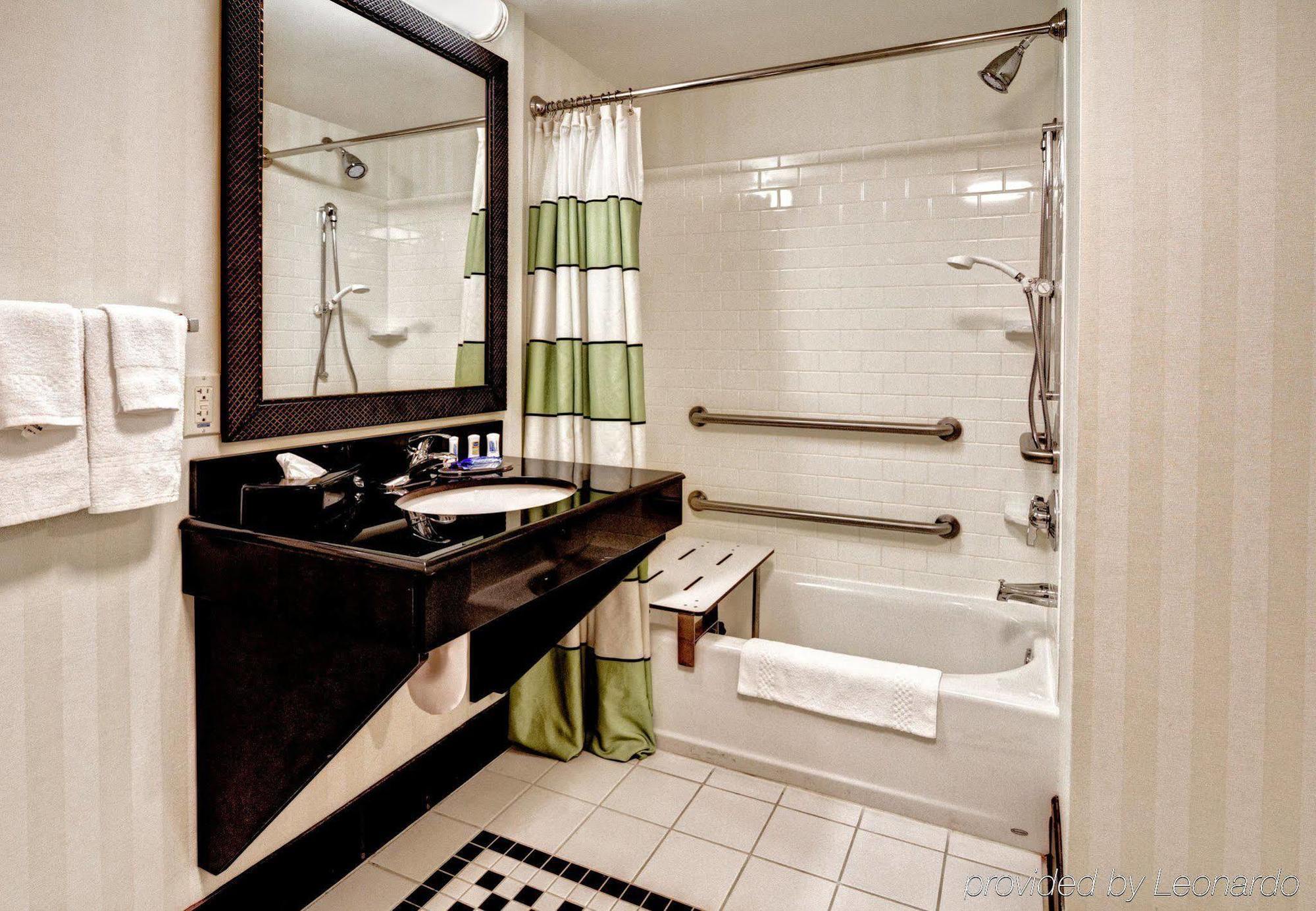 Fairfield Inn And Suites By Marriott Naples Golden Gate Exterior photo