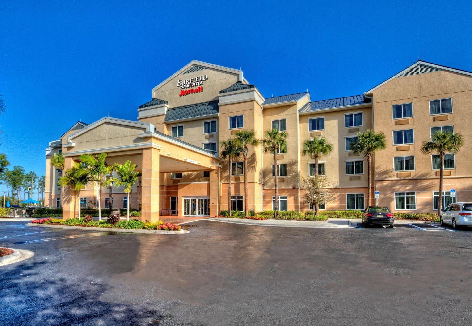Fairfield Inn And Suites By Marriott Naples Golden Gate Exterior photo